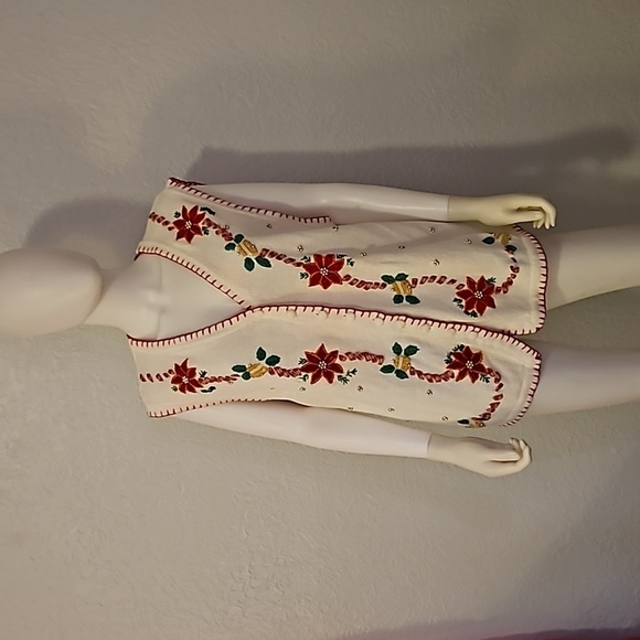 VTG BP DESIGN Poinsetta Embroidered Ugly Christmas Waistcoat Sweater Vest - Picture 3 of 9